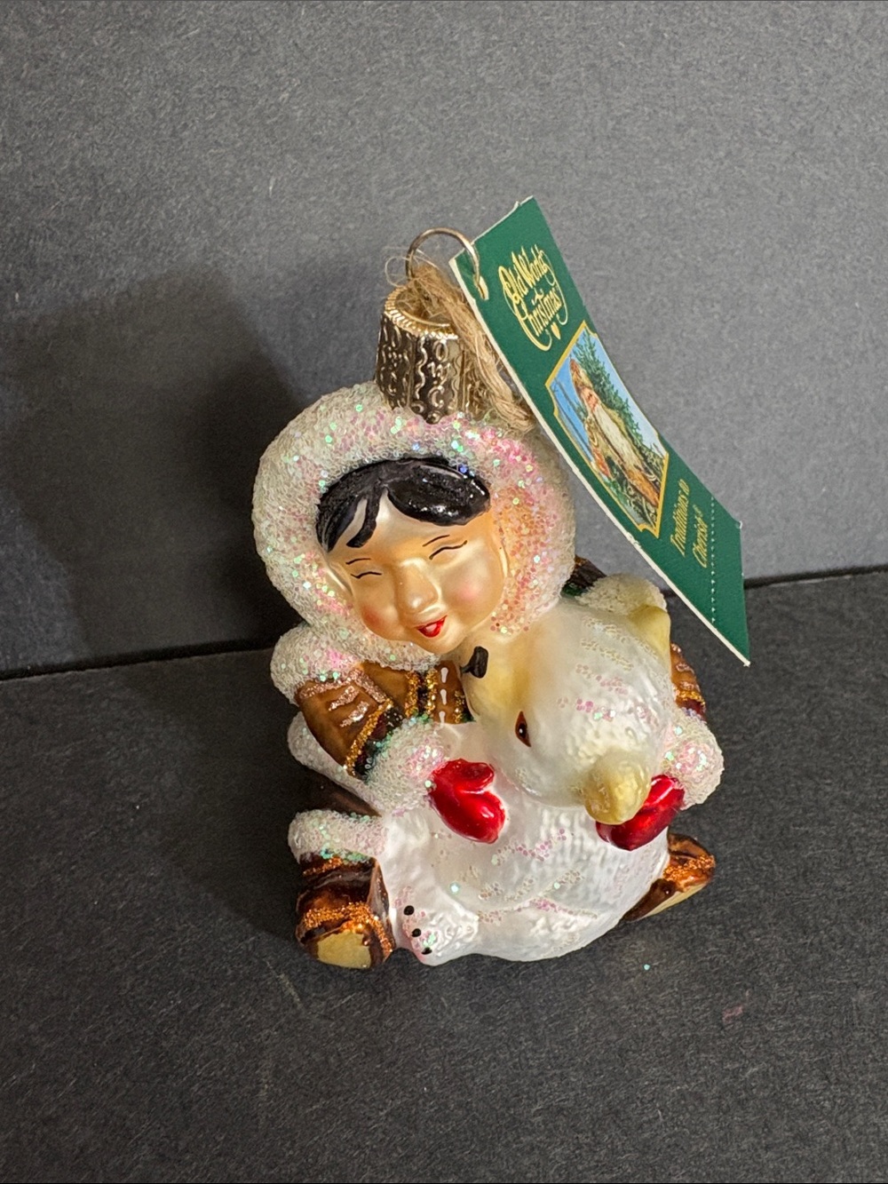 OLD WORLD CHRISTMAS ESKIMO GIGGLES ESKIMO DOG SLED DOG GLASS XMAS ORNAMENT 24189